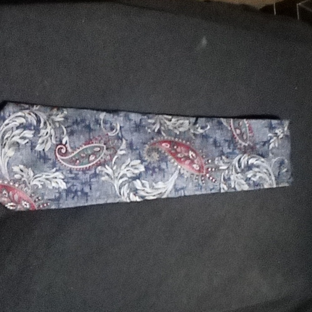 Windsor tie - Picture 2 of 2